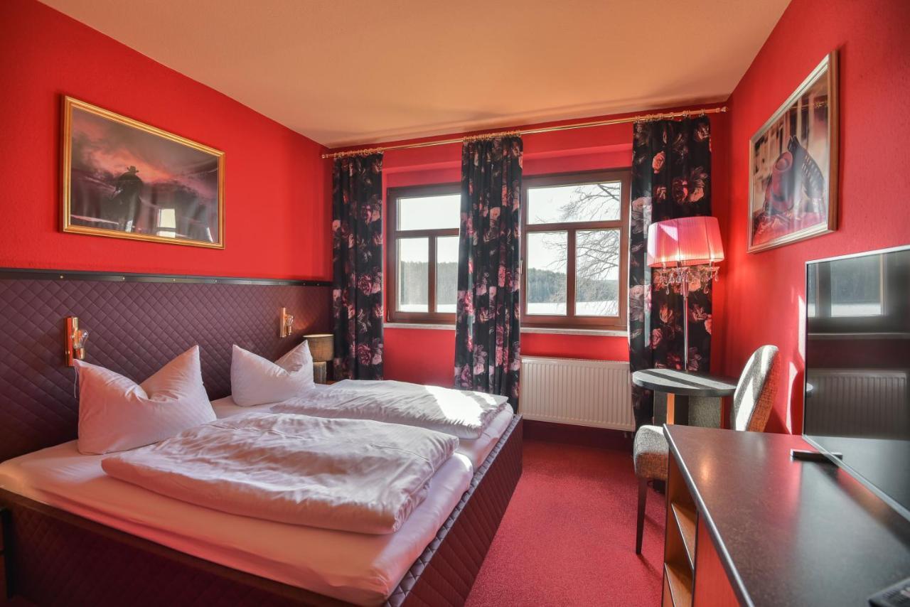 Riverdam Boutique Hotel Ilmenau Exterior photo